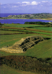 Barnenez - Le Cairn dans le son site 